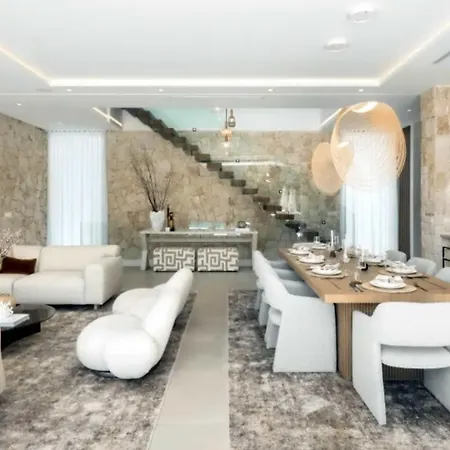 Villa Villa A Picasso